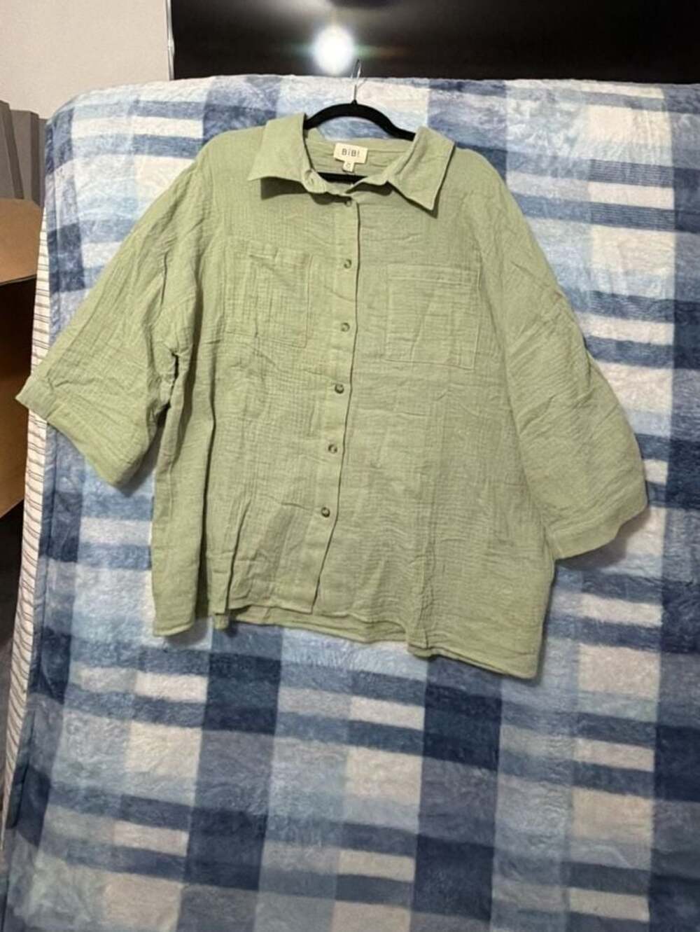 BiBi Women's Sage Green Cotton Gauze Short Sleeve Button Down Shirt